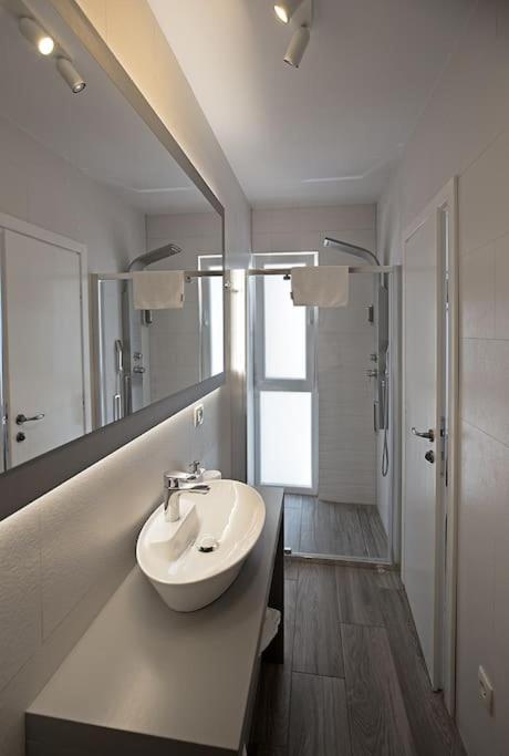 Luxury Villa Tina With Private Heated Pool Kaštela 외부 사진