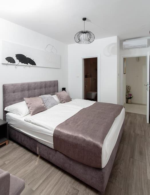 Luxury Villa Tina With Private Heated Pool Kaštela 외부 사진